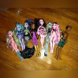 Monster High Lot Of 8 G1 And G3